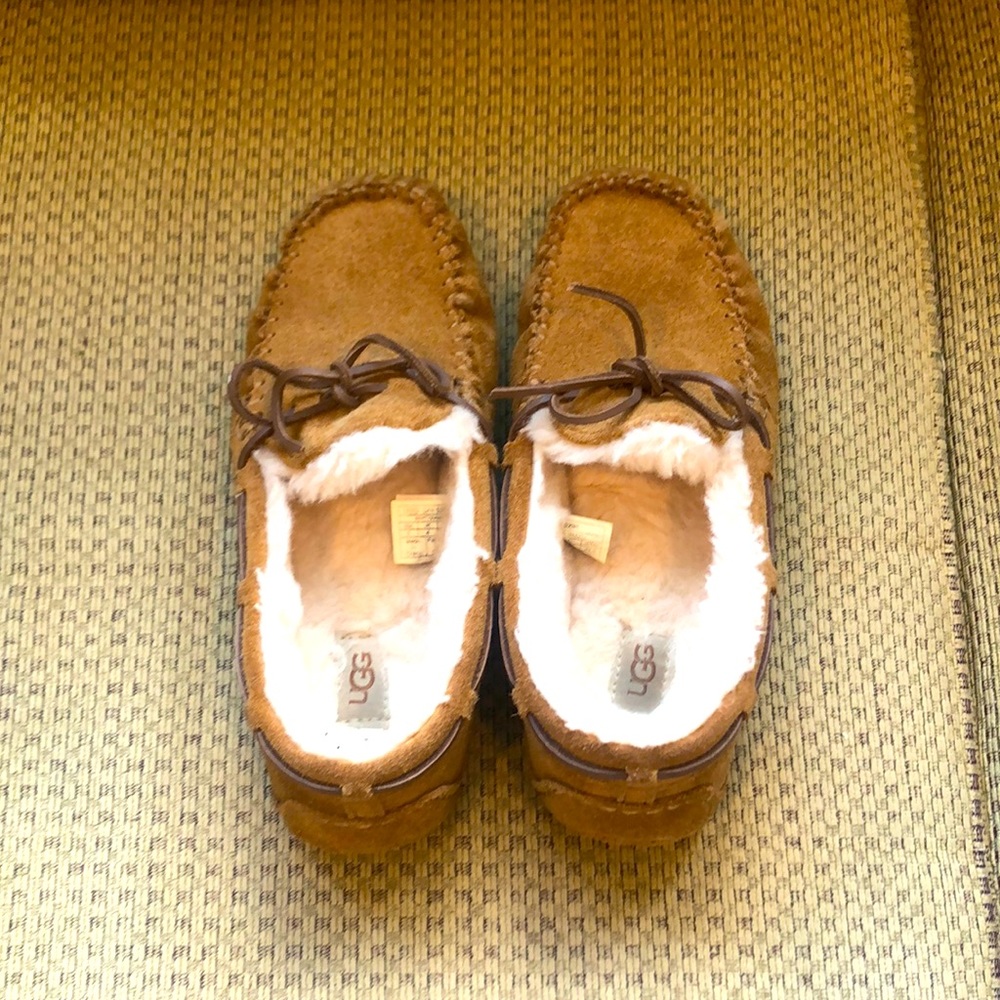 UGG house shoes, moccasin, women, tan/brown, size 5,
